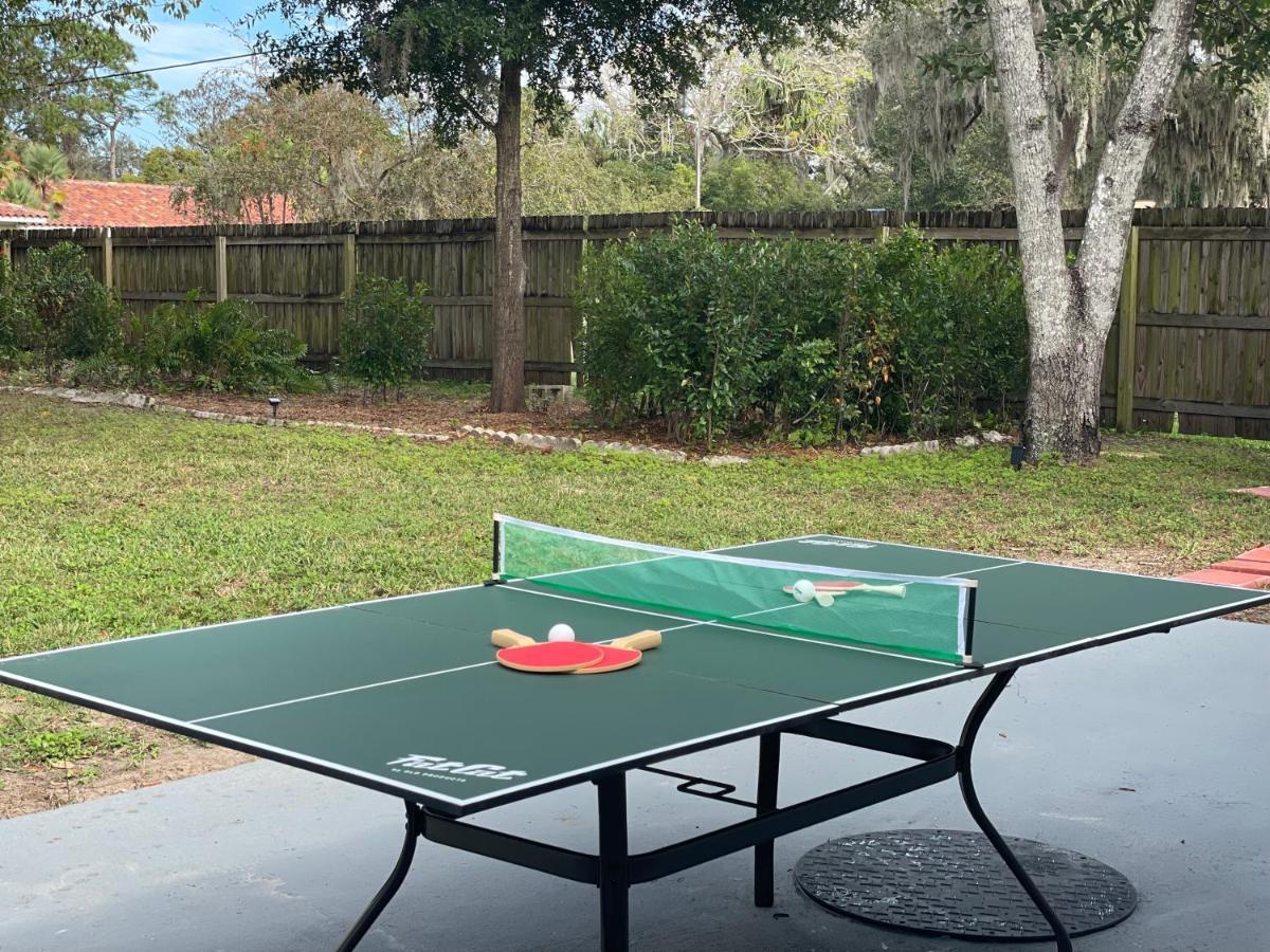 טאמפה Plush Sheets, Games!, Huge Backyard, Massage Chair מראה חיצוני תמונה
